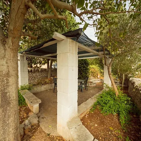 Trulli Girasoli E Viole Holiday home *