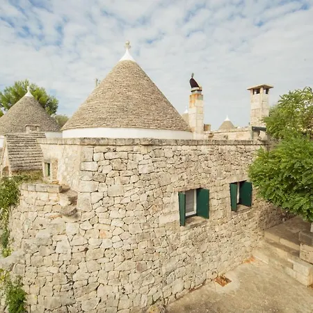 Trulli Girasoli E Viole Holiday home Cocolicchio