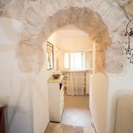 Trulli Girasoli E Viole * Cocolicchio