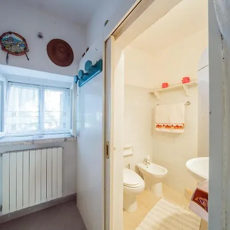 Dom wakacyjny Trulli Girasoli E Viole *