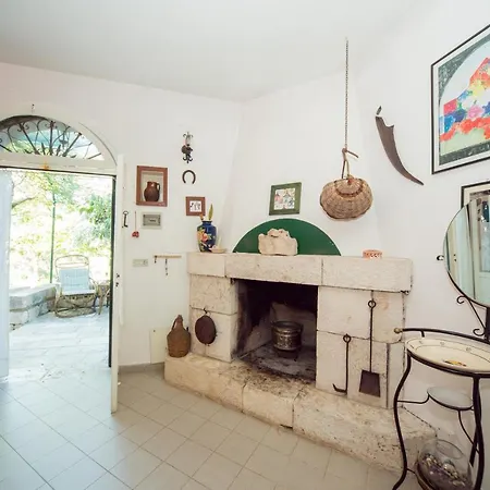 Trulli Girasoli E Viole Cocolicchio