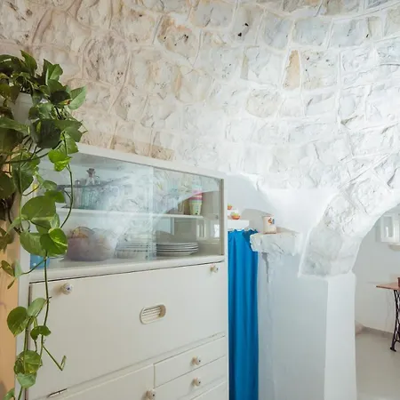 Trulli Girasoli E Viole * Cocolicchio