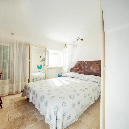 Trulli Girasoli E Viole *