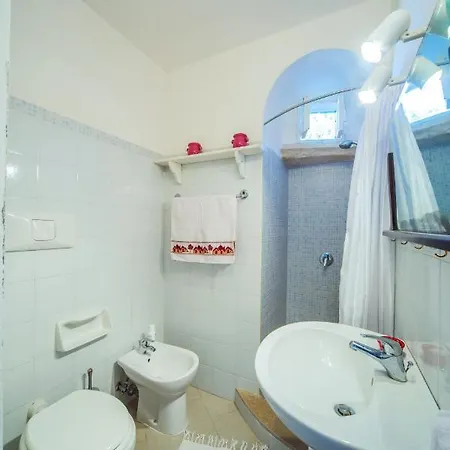 Dom wakacyjny Trulli Girasoli E Viole *