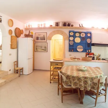 Trulli Girasoli E Viole Holiday home