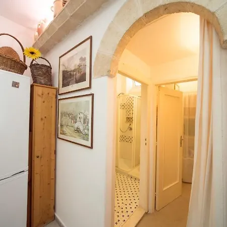 Trulli Girasoli E Viole Cocolicchio